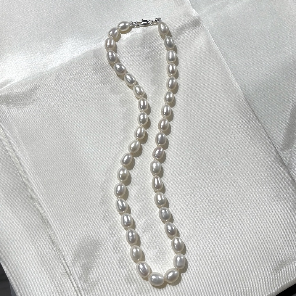 Pearl necklace